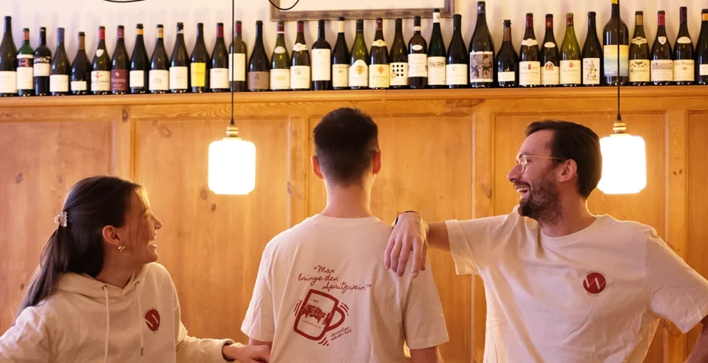 Waltz Merch jetzt verfügbar